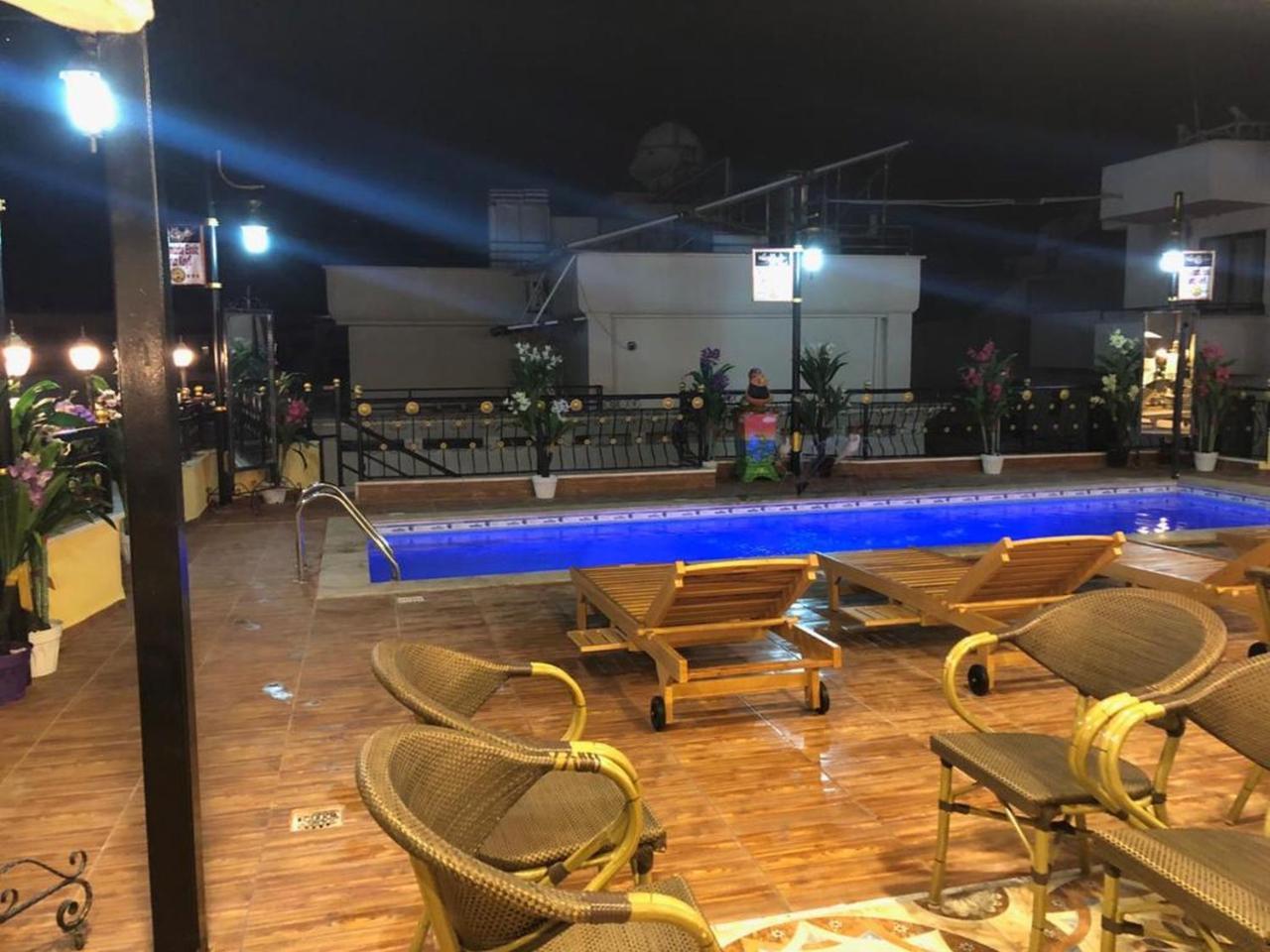 Marko Pasa Konagi Kusadası Esterno foto